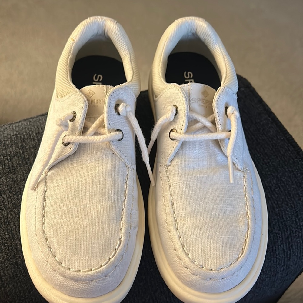 Women’s Sperry sneaker